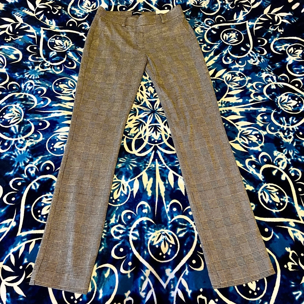 Express Mid Rise Pull On Stretch Straight Leg Pant